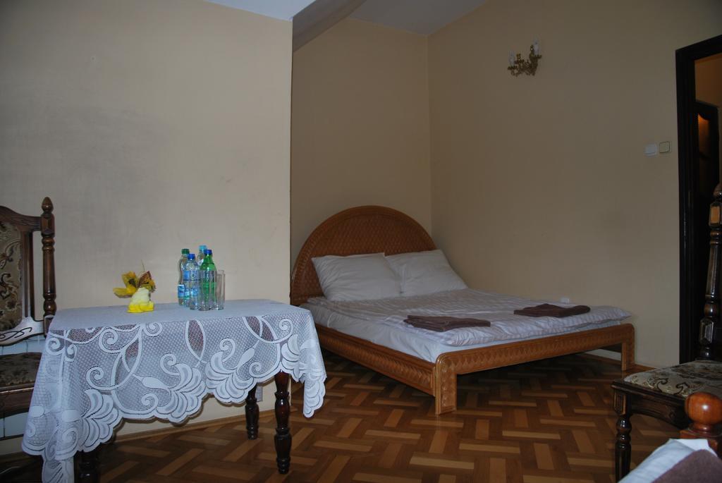 Pałac w Czyżowie Szlacheckim Czyzow Szlachecki Zewnętrze zdjęcie