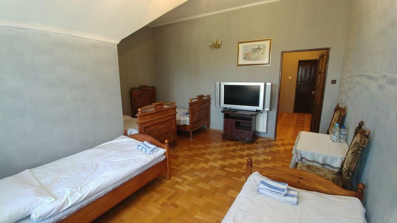 Pałac w Czyżowie Szlacheckim Czyzow Szlachecki Zewnętrze zdjęcie